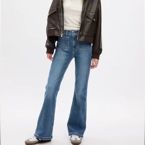 Gap 70’s High Rise Flare Jeans in Medium Indigo | Size 29